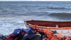 Muchos han perecido en su intento de llegar a algún país europeo, cruzando el Mediterráneo.