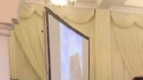 El novio cumplió con la promesa que le hizo al amor de su vida.