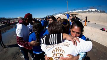 Las familias inmigrantes han sufrido este año los embates de la política migratoria más estricta del presidente Donald Trump.