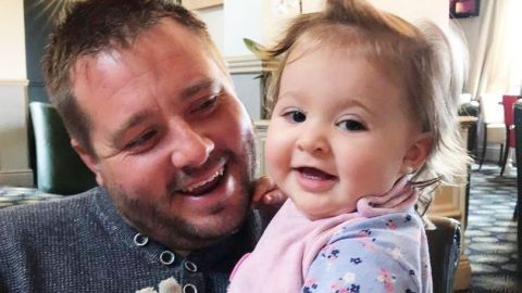 Stuart Simmonds murió en un choque, no llevaba el cinturón de seguridad.