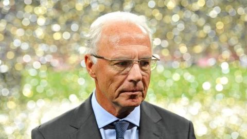 Franz Beckenbauer, expresidente de la Federación de Alemania de Fútbol es investigado por la FIFA.