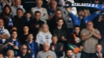 Le aplican una multar irrisoria por el tercer caso de racismo.