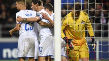 Italia redondea su clasificación a la Euro al golear 5-0 a Liechtenstein.