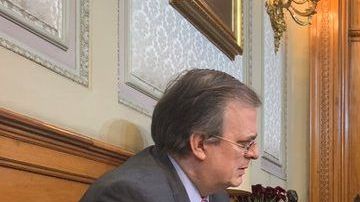 Marcelo Ebrard y Andrés Manuel López Obrador.