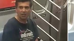 El NYPD busca al sospechoso.