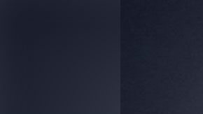 La muñeca viene con una túnica negra y un pequeño mazo, y se vende a sólo $12.99 dólares.