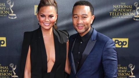 hrissy Teigen y John Legend