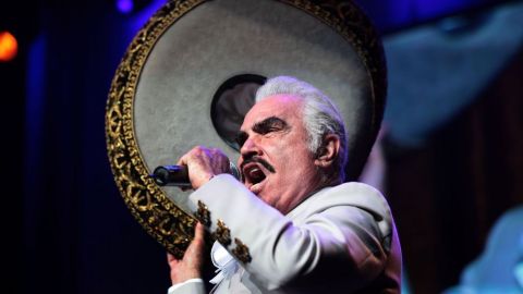 Vicente Fernández.