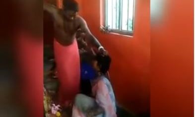 Con un palo, el sacerdote le dio una brutal golpiza a una mujer supuestamente "poseída".