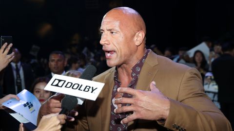 Dwayne "The Rock" Johnson, junto Caiín Velásquez se llevó el show del 20 aniversario de WWE SmackDown.