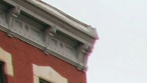 Un conductor puso en peligro a una familia por no respetar la luz roja.