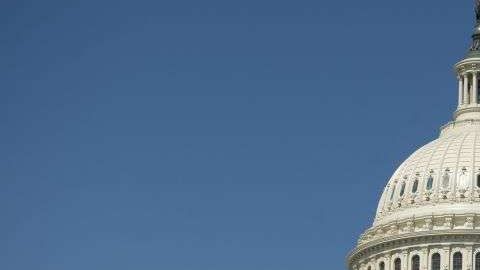 Senadores de ambos partidos buscan mantener una imagen de imparcialidad.