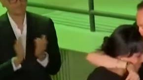 Los hijos de José José durante la conferencia de prensa luego de su reencuentro.