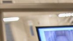 ICE tiene varias divisiones para vigilar a inmigrantes y buscar su deportación.