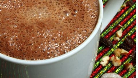 El chocolate con queso va más allá de una bebida tradicional, es un alimento completo que se consume para obtener energía y entrar en calor.