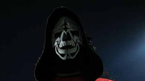 La Parka sufrió grave accidente en plena función.