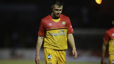 Kristian Álvarez lesionó de gravedad a un colega .
