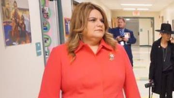 González a su llegada a la escuela LEAP Academy.