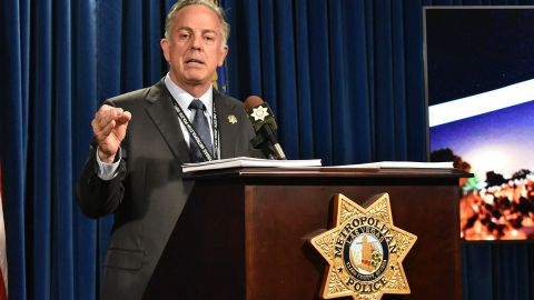 El jefe del Departamento de Policía Metropolitana de Las Vegas, Joseph Lombardo, durante una conferencia de prensa.