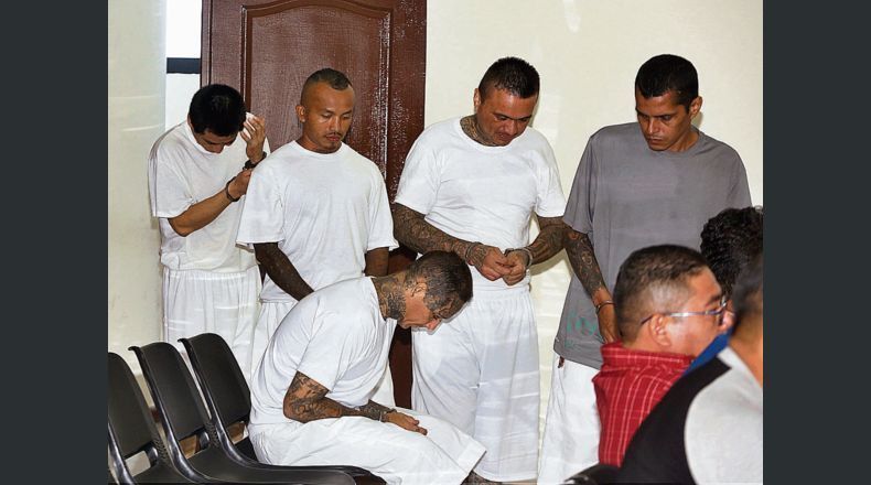  El juicio contra  425 pandilleros de la MS-13 se realiza en San Salvador.