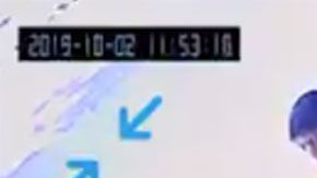 Se nota cuando la madre le indicaba al niño lo que tenía que hacer para poder robarse el producto.