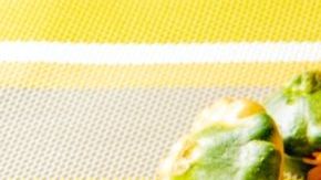 La salsa encacahuatada es una opción diferente y original para todo tipo de ocasión, es versátil y le va perfecto a todo tipo de proteínas.