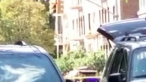 La bicicleta quedó debajo del vehículo