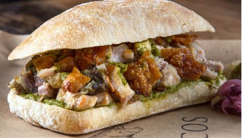 Los puestos de tortas visten cada esquina en México, son el almuerzo perfecto, un alimento completo, económico y lleno de tradición.