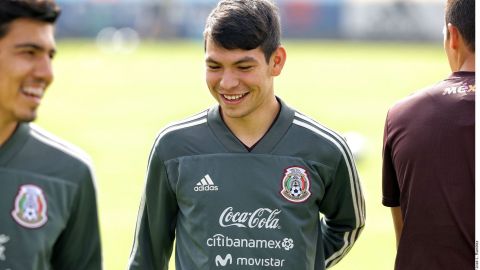 Hirving Lozano anotó un golazo en el entrenamiento.