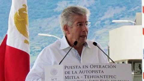 Gerardo Ruiz Esparza ha sido un de los personajes relacionados en la presunta red de corrupción de OHL. Foto: SCT