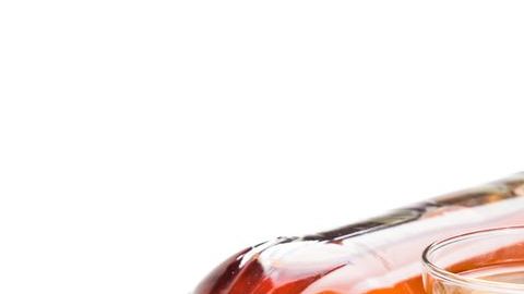 Desintoxicar el cuerpo nos permite depurarlo, previniendo la aparición de enfermedades como alergías, asma, artritis, diabetes, problemas digestivos, insomnio, obesidad, entre otros.