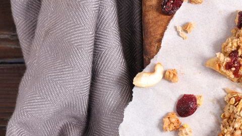 Las barras de cereales suelen tener azúcares añadidos.