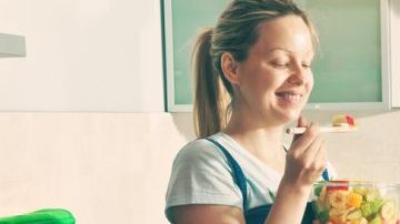 Existen alternativas menos dañinas para la salud y el medio ambiente de consumir carne, la historia de Tammi Jonas lo comprueba.