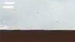 Cuerpos de emergencia en la pista del aeropuerto Midway.