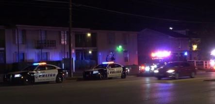 La policía respondió a una llamada de emergencia a eso de la 1 a.m. en la cuadra 3200 de la calle S. Polk Street.