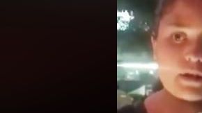 La cara de asombro de la vendedora de flores al descubrir su error.
