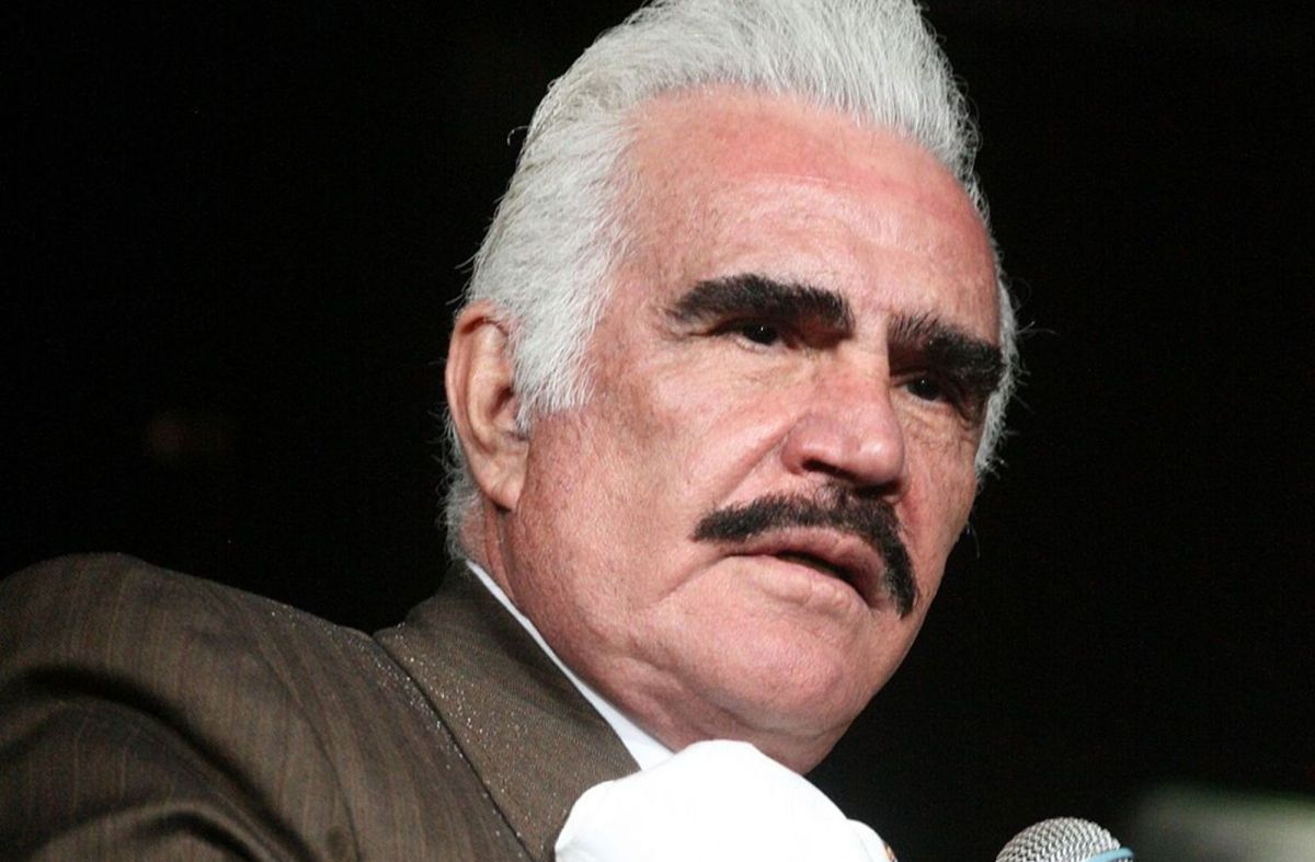Vicente Fernández: his grandchildren got tattoos on his face to pay tribute to him