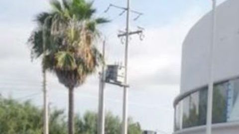 VIDEO: Cártel del Noreste se atrinchera en edificio de gobierno para enfrentar a soldados