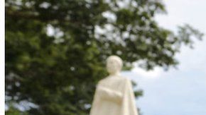 Decenas de manifestantes se reunieron para exigir que se permita la entrada de privisiones a las iglesias