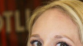 Ginger Banks (i) y Alana Evans (d) dicen que las discriminan por cómo se ganan la vida.