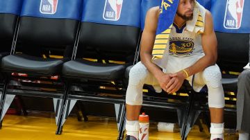 Curry se sometió a una cirugía en la mano izquierda que se fracturó y se perderá al menos tres meses de acción.