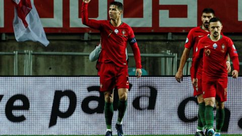 Cristiano Ronaldo llegó a 98 goles con la Selección de Portugal.