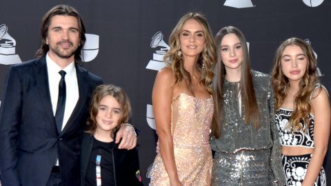 Juanes y su familia.