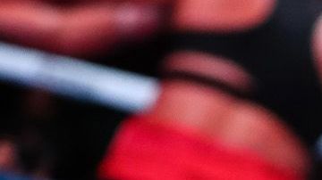 Seniesa Estrada (der.) fue demasiado fuerte para Marlen Esparza.