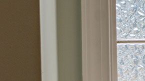 La anciana logró protegerse del frío gracias a un calentador eléctrico.