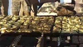 Parte del arsenal incautado.