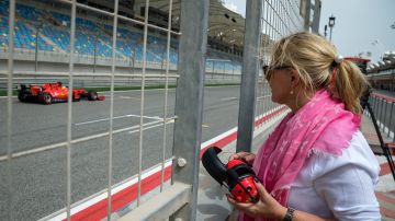 TOPSHOT - Corina Schumacher, la esposa del ex piloto ha mantenido en secreto la salud del alemán.