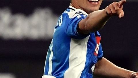 'Chucky' Lozano dio su primera asistencia en la Serie A.