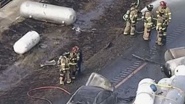 El incidente causó que los carriles en ambas direcciones fueran clausurados.