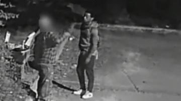 El atacante es descrito como afroamericano, de entre 25 a 30 años.